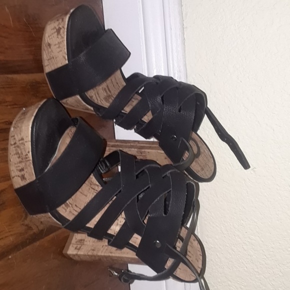 Shoes - Picture 1 of 2